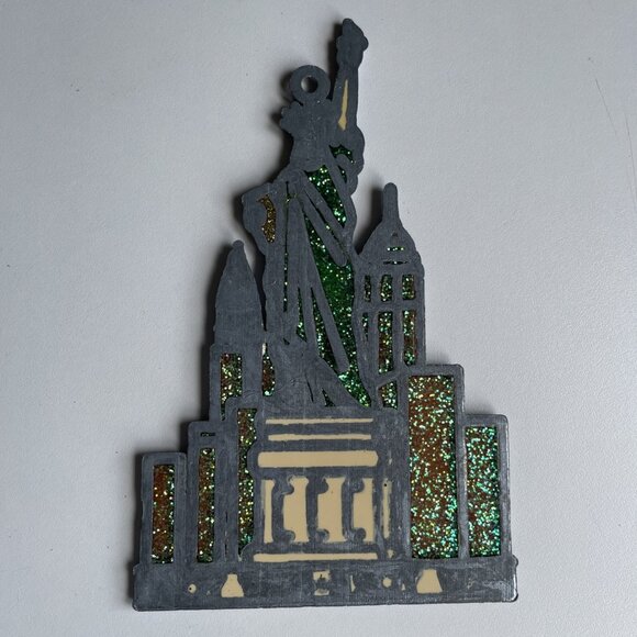 Vintage Statue Of Liberty Sun Catcher Stained Glass Ornament New York City - Picture 4 of 6